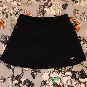 Nike dry fit black tennis skirt size child’s L